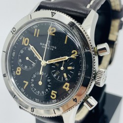 Chronographe Breitling AVI 765