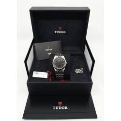 TUDOR Royal