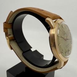 Omega Seamaster Calendar