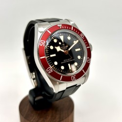 Tudor Blackbay - Burgundy