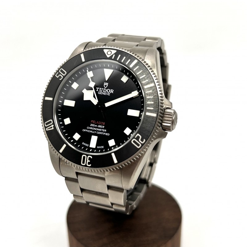 Tudor - PELAGOS