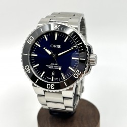 Oris AQUIS